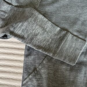 Mountain Hardwear Gray Women's Jacket